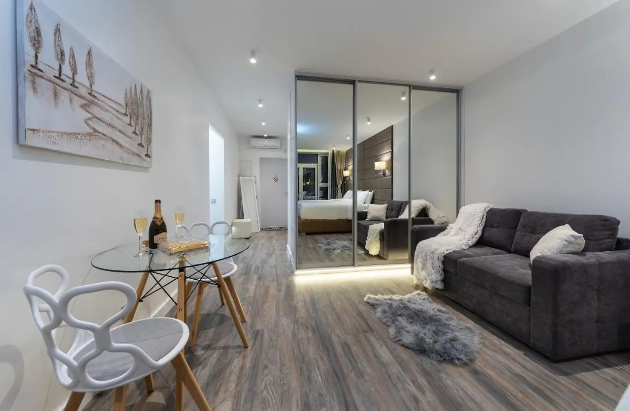 Victory-38 Luxury Apartment Center Kyiv