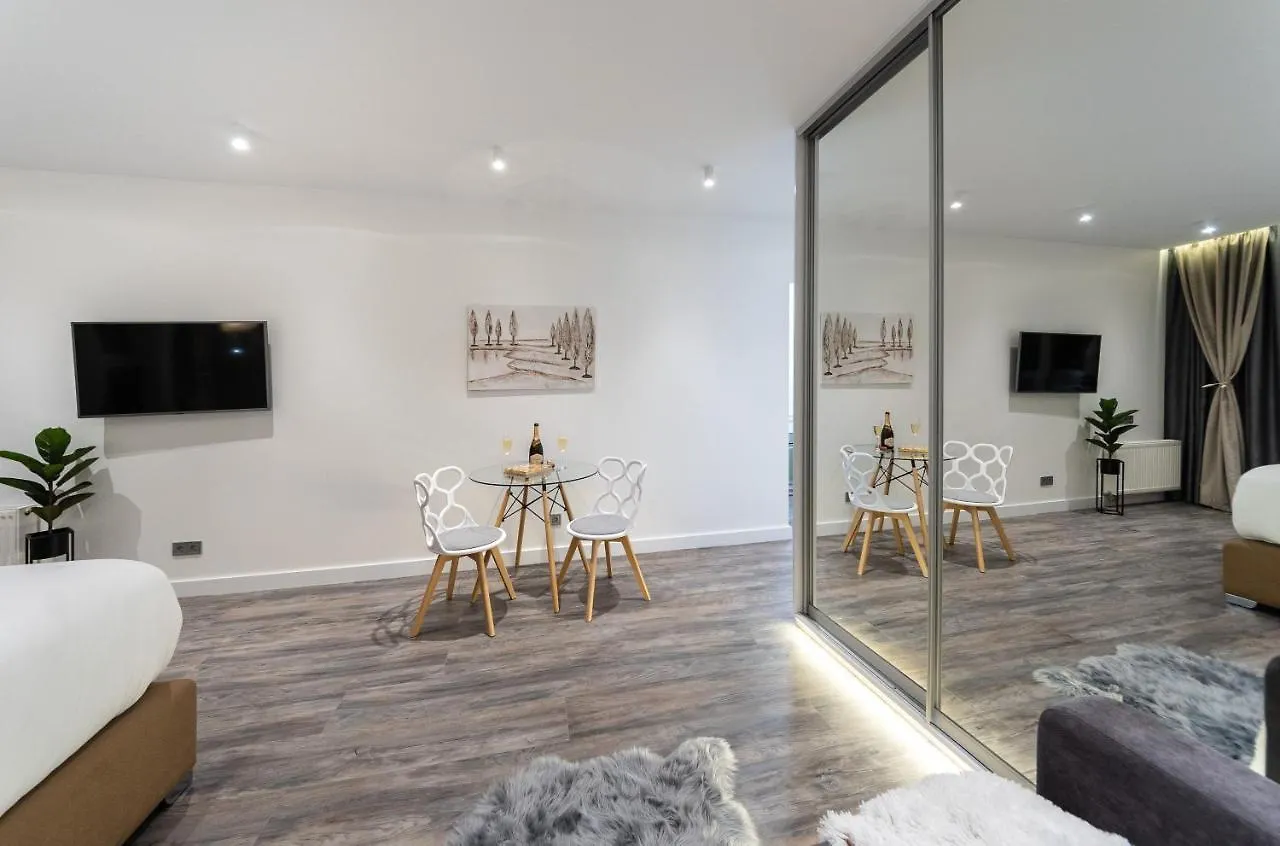 Victory-38 Luxury Apartment Center Kyiv