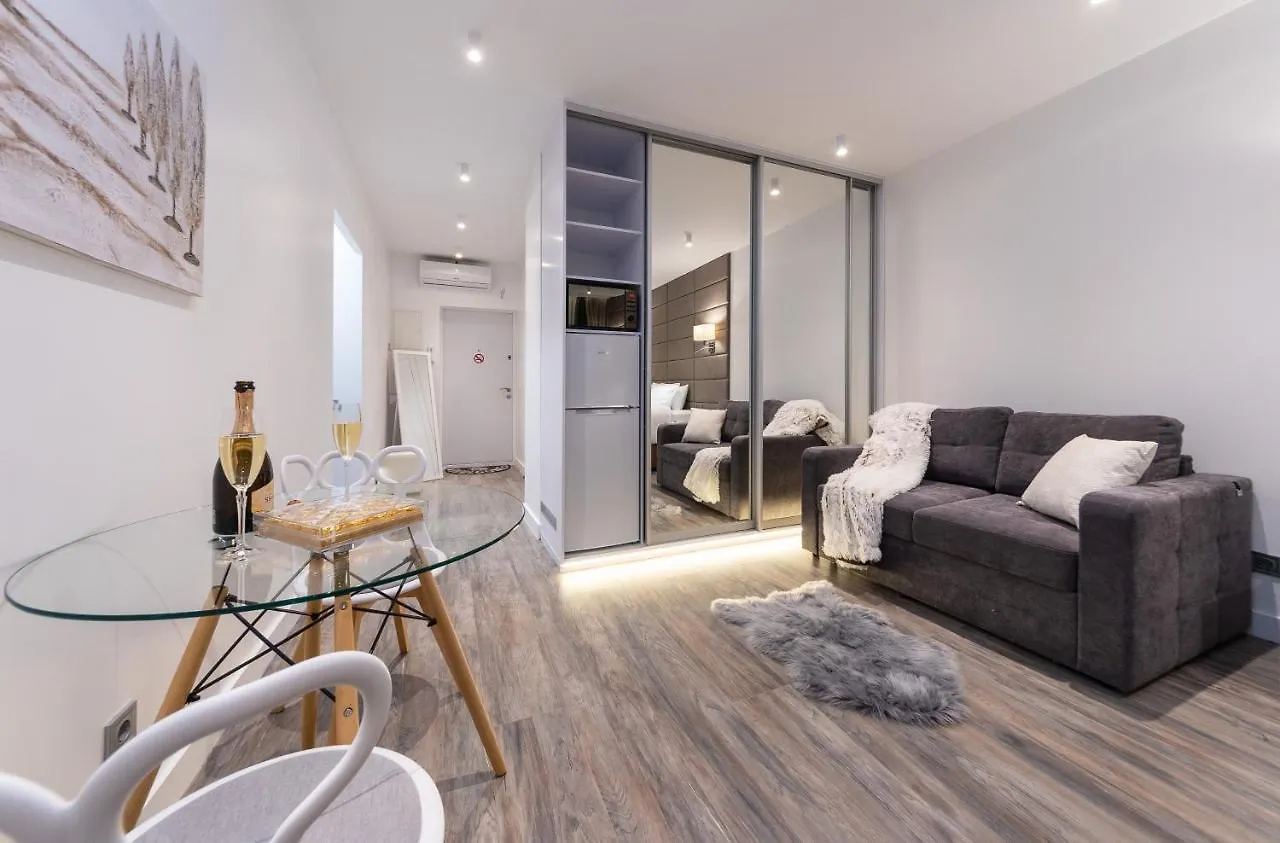 Victory-38 Luxury Apartment Center Kyiv